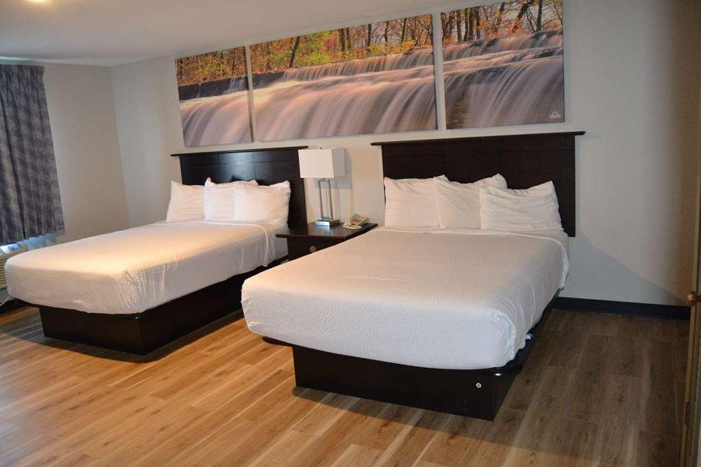 Days Inn And Suites By Wyndham Sikeston Room photo