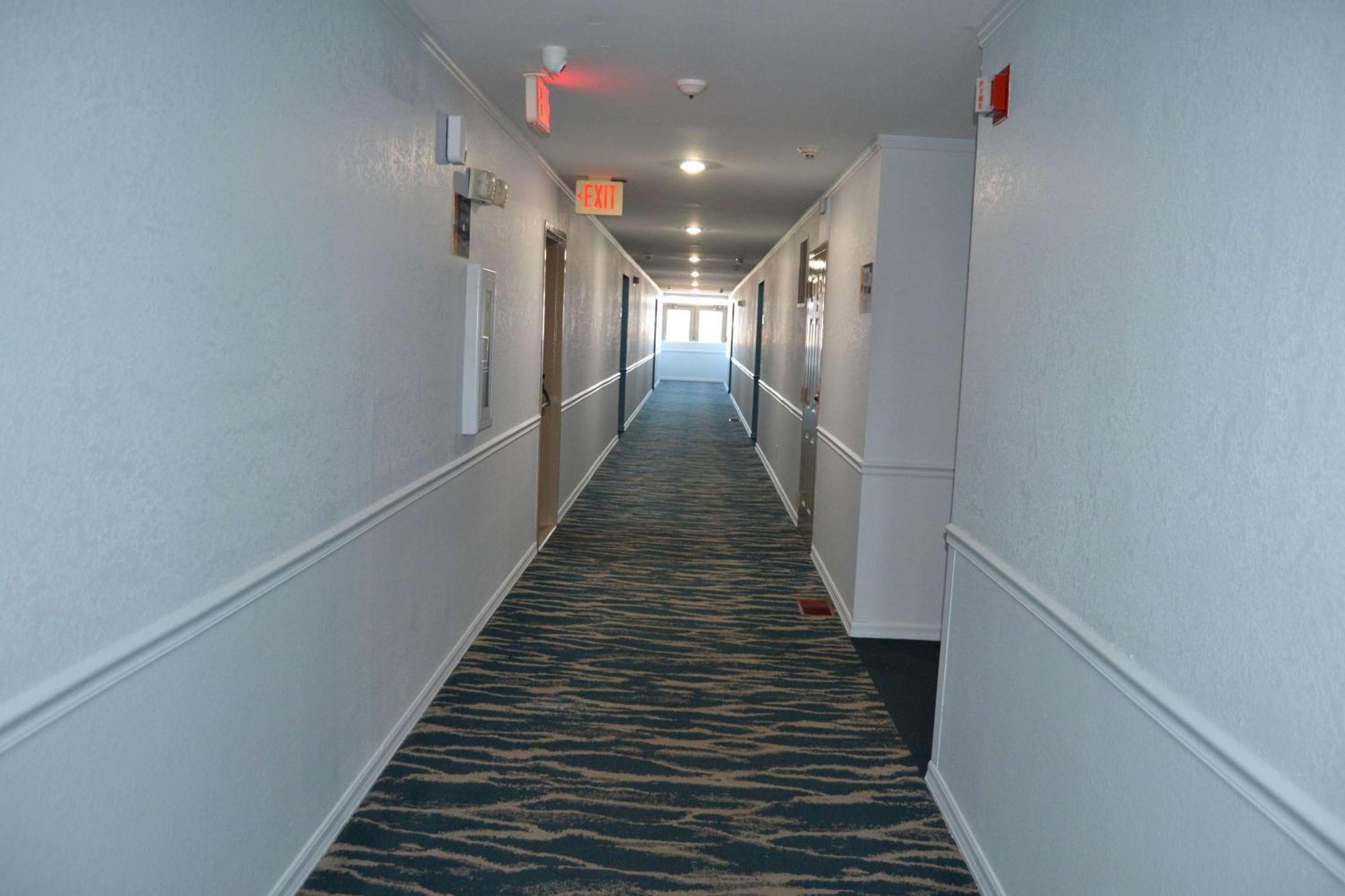 Days Inn And Suites By Wyndham Sikeston Exterior photo